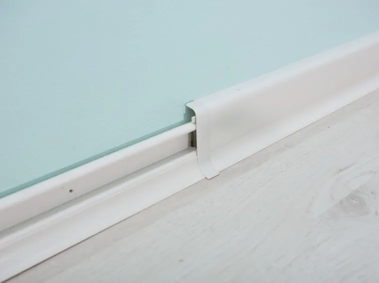 Dettaglio battiscopa in pvc