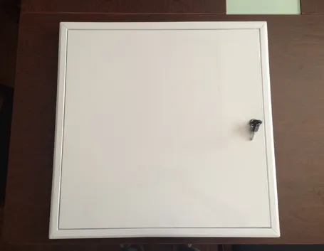 Esempio di botola per cartongesso