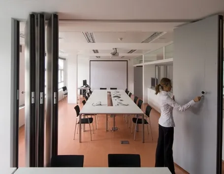 Pannelli divisori mobili in ufficio
