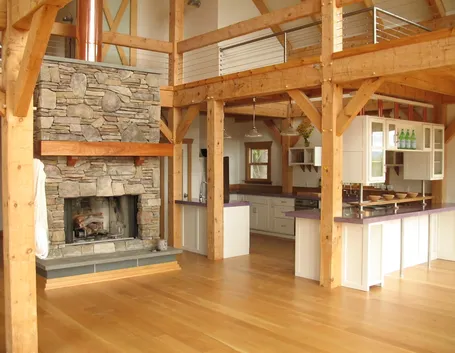 Ambiente con travi in legno