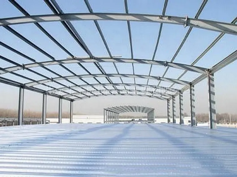 Struttura con travi prefabbricate