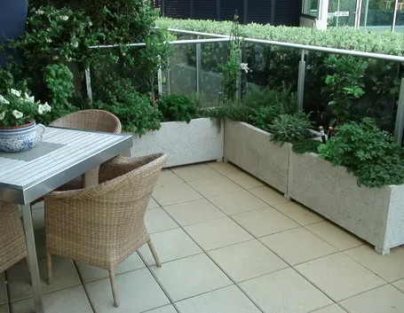 balcone con fiori