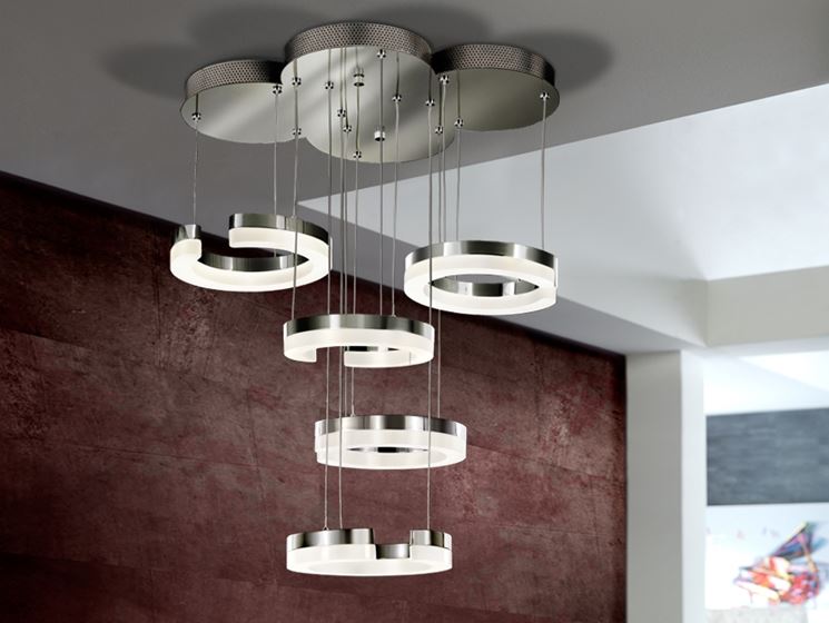 Esempio di lampadario moderno