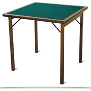 Un tavolo verde da gioco