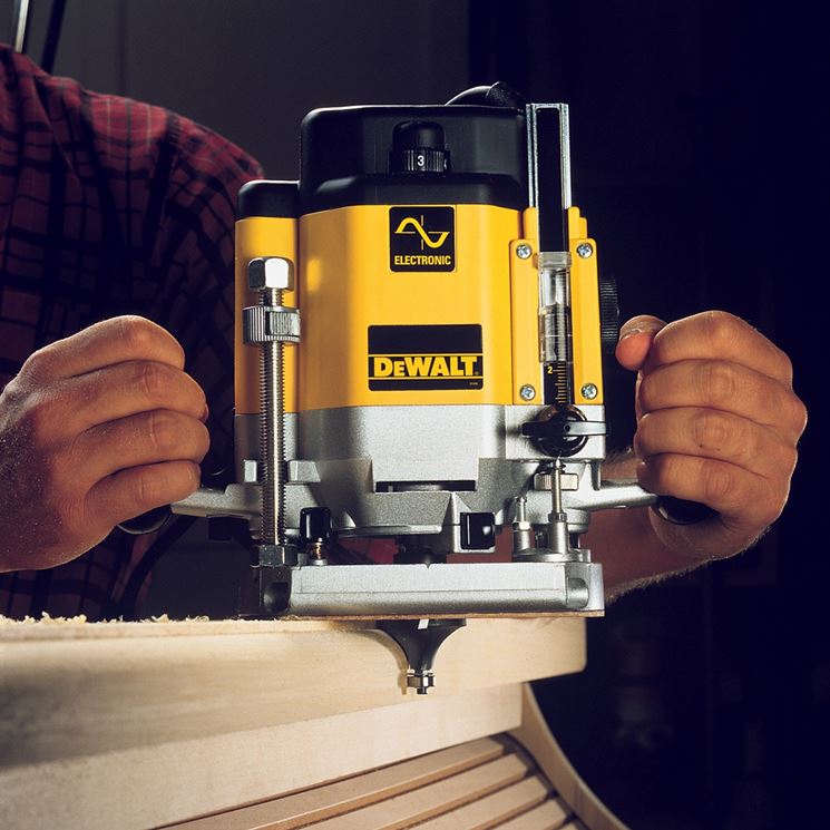 Fresatrice verticale DeWalt