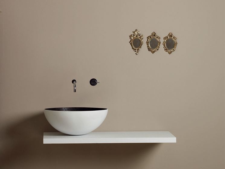 Specchio in bagno arredo bagno modelli e tipologie di specchi ... Specchi d appoggio