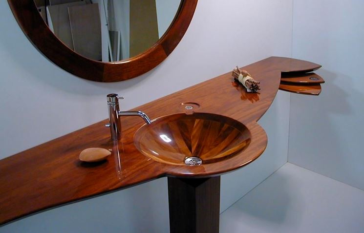 Lavabo in legno