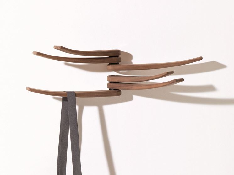 UMO Lorenzo Appendiabiti Da Armadio In Legno Per Cravatte E Cinture – 20 Ganci, Design A 360°, Fondo Antiscivolo, Legno Chiaro, Organizer Salvaspazio