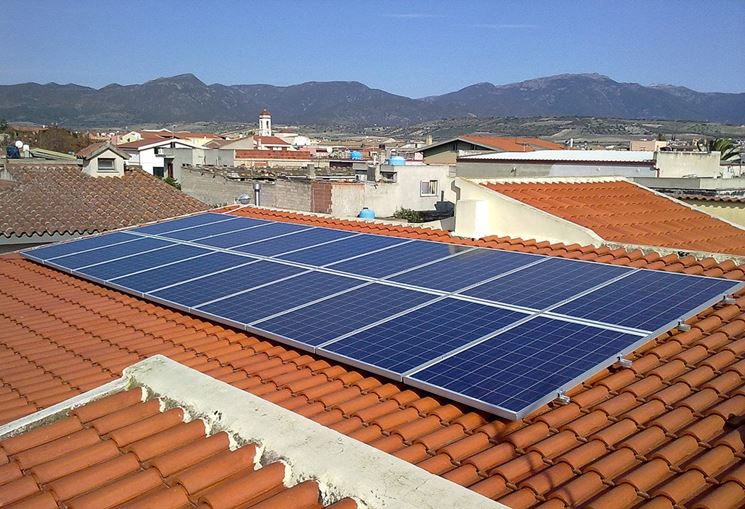 Pannelli fotovoltaici installati sul tetto