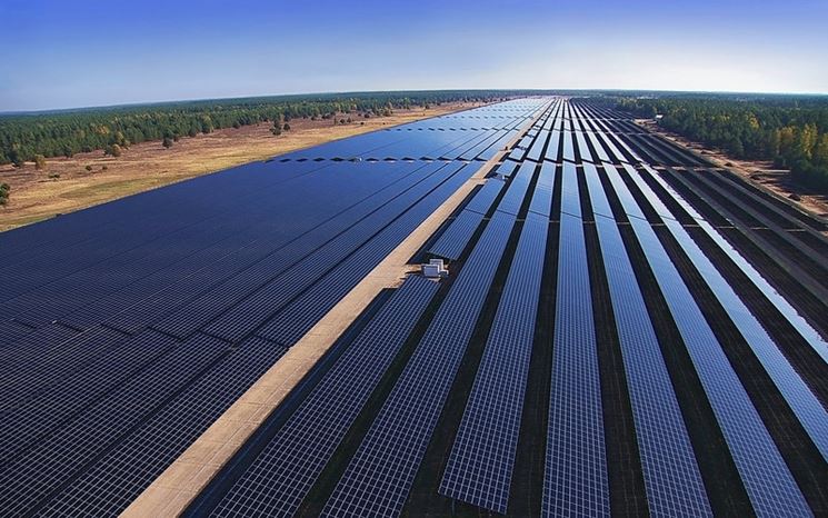 Immenso impianto fotovoltaico
