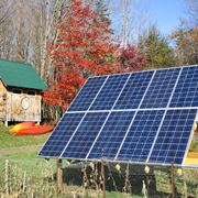 Impianto fotovoltaico fai da te in giardino