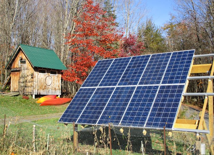Impianto fotovoltaico fai da te in giardino