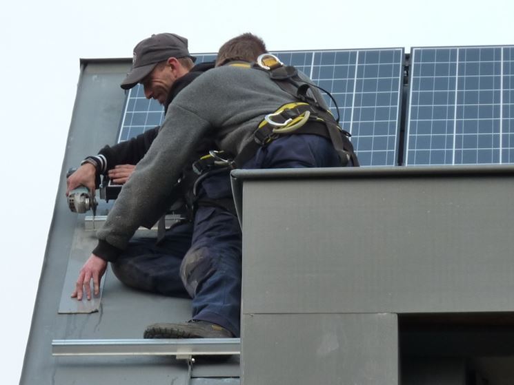 Installazione dei pannelli fotovoltaici