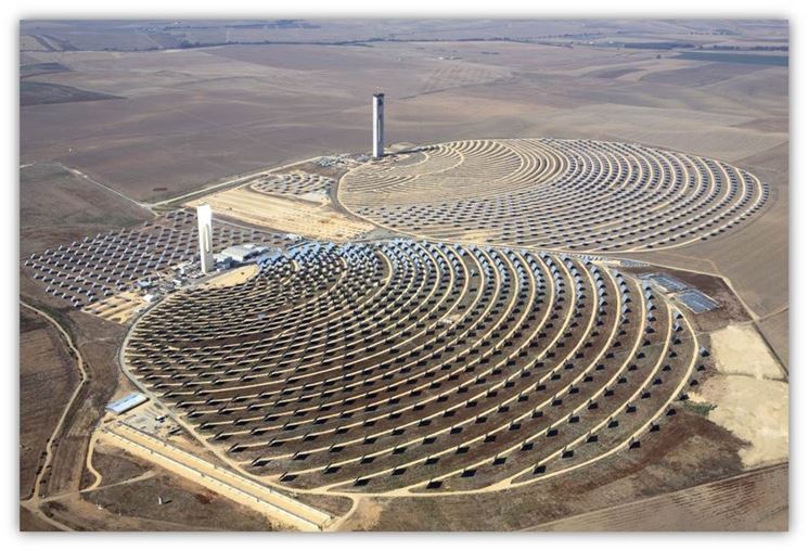 Centrale solare nel deserto