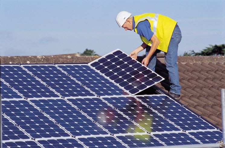 Installazione moduli fotovoltaici