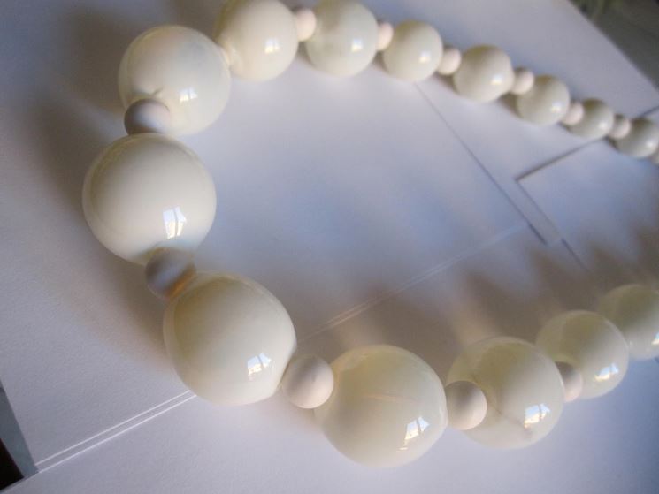 Filo di perle bianche