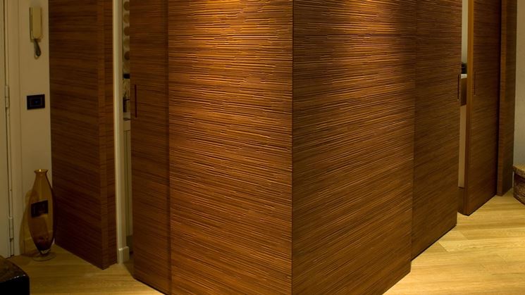 Un esempio di boiserie di legno
