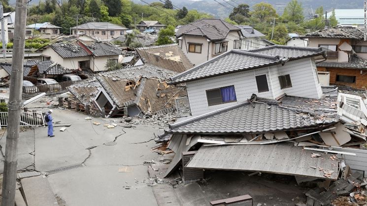 Citt colpita da terremoto