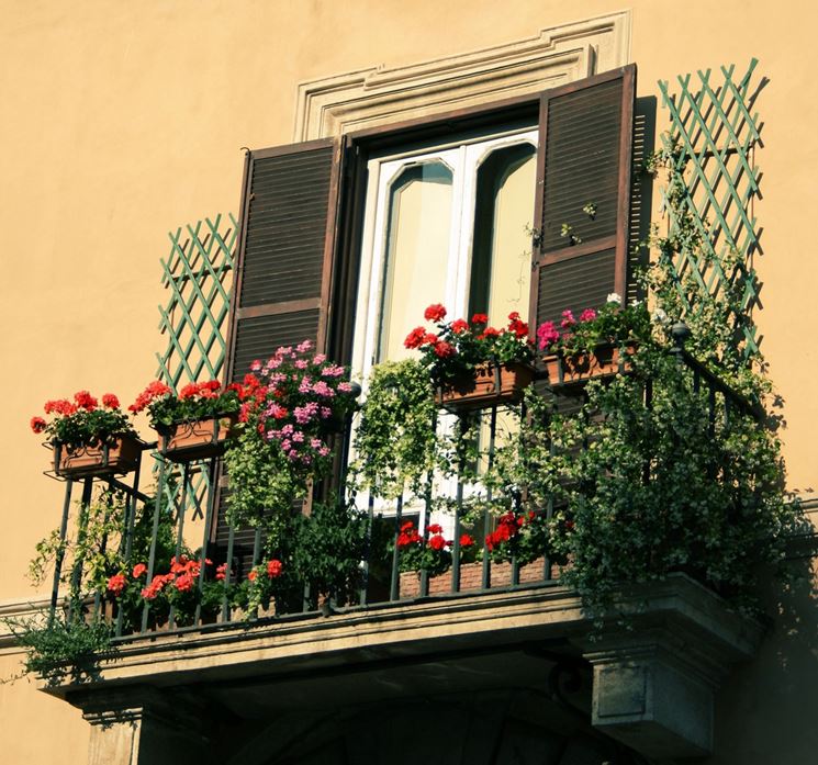 Esempio di balcone fiorito