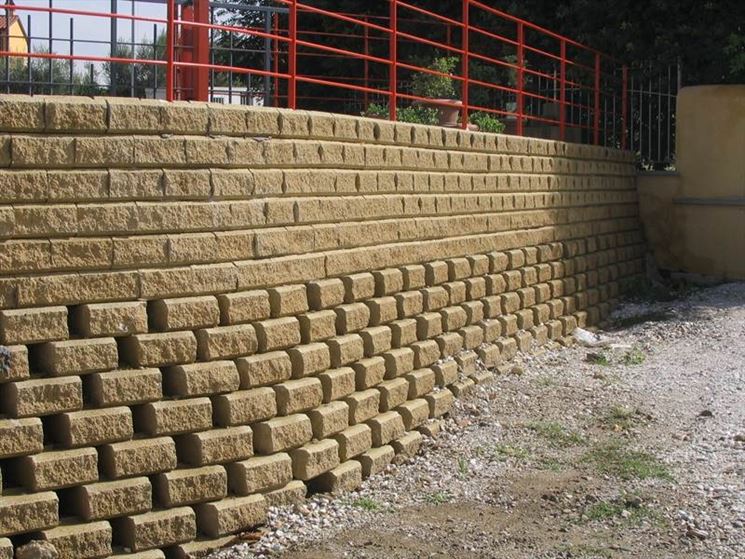 Muro di tufo