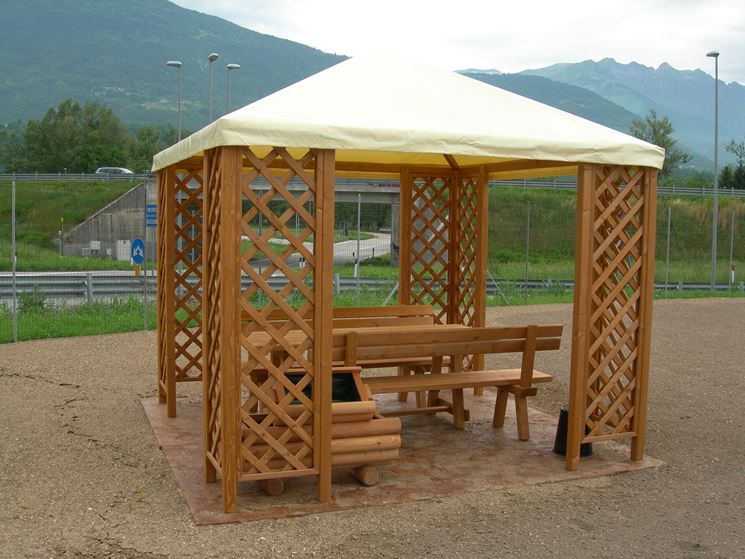 Gazebo in legno leggero