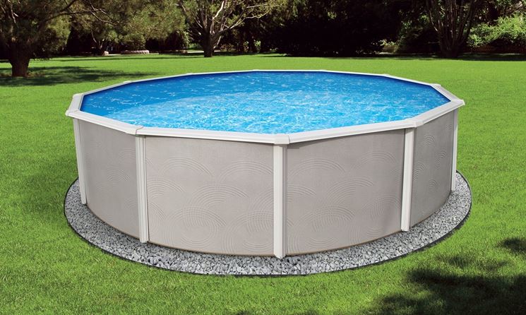 Esempio di piscina fuori terra