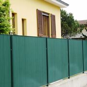 Un esempio di recinzione metallica