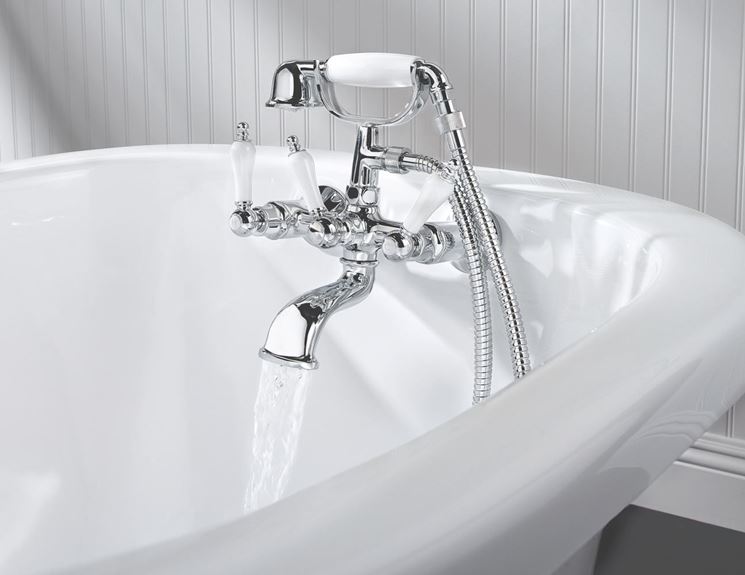 Vasche da bagno da incasso arredo bagno tipologie vasca Prezzo di vasca da bagno incassata nel pavimento