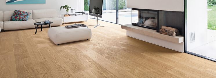 sala con parquet rovere sbiancato