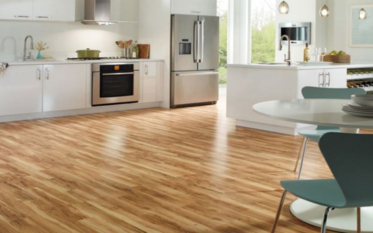 Cucina con pavimento pvc