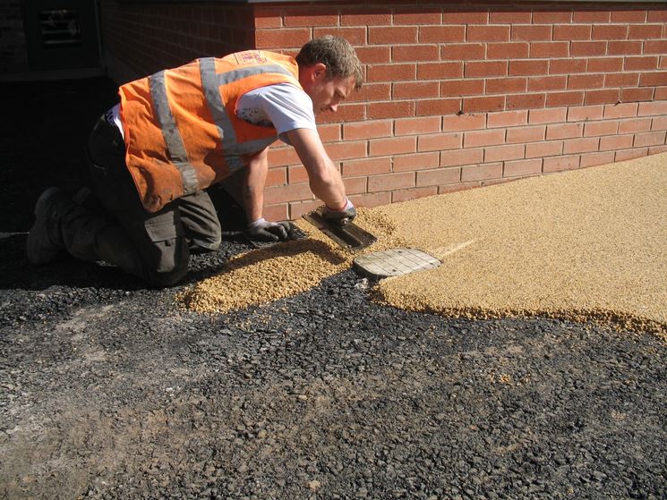 Pavimenti in resina per esterni prezzi – idee immagine mobili Resina per pavimenti esterni prezzi