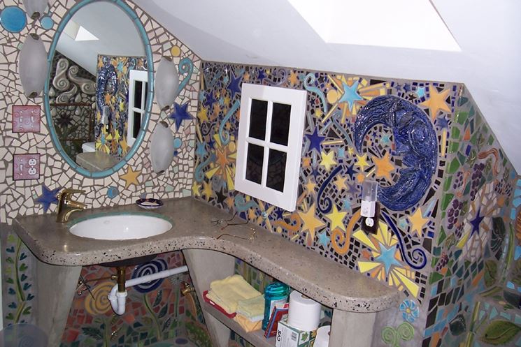 Esempio di mosaico in bagno