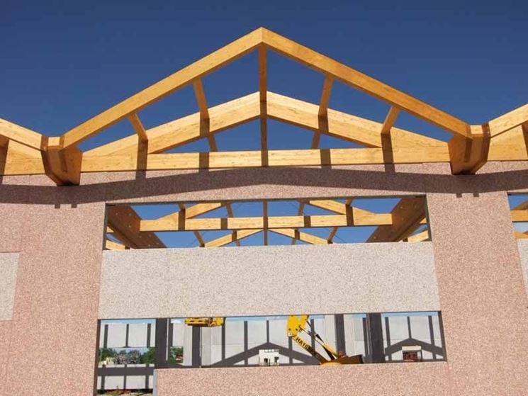 costruzione tetto in legno